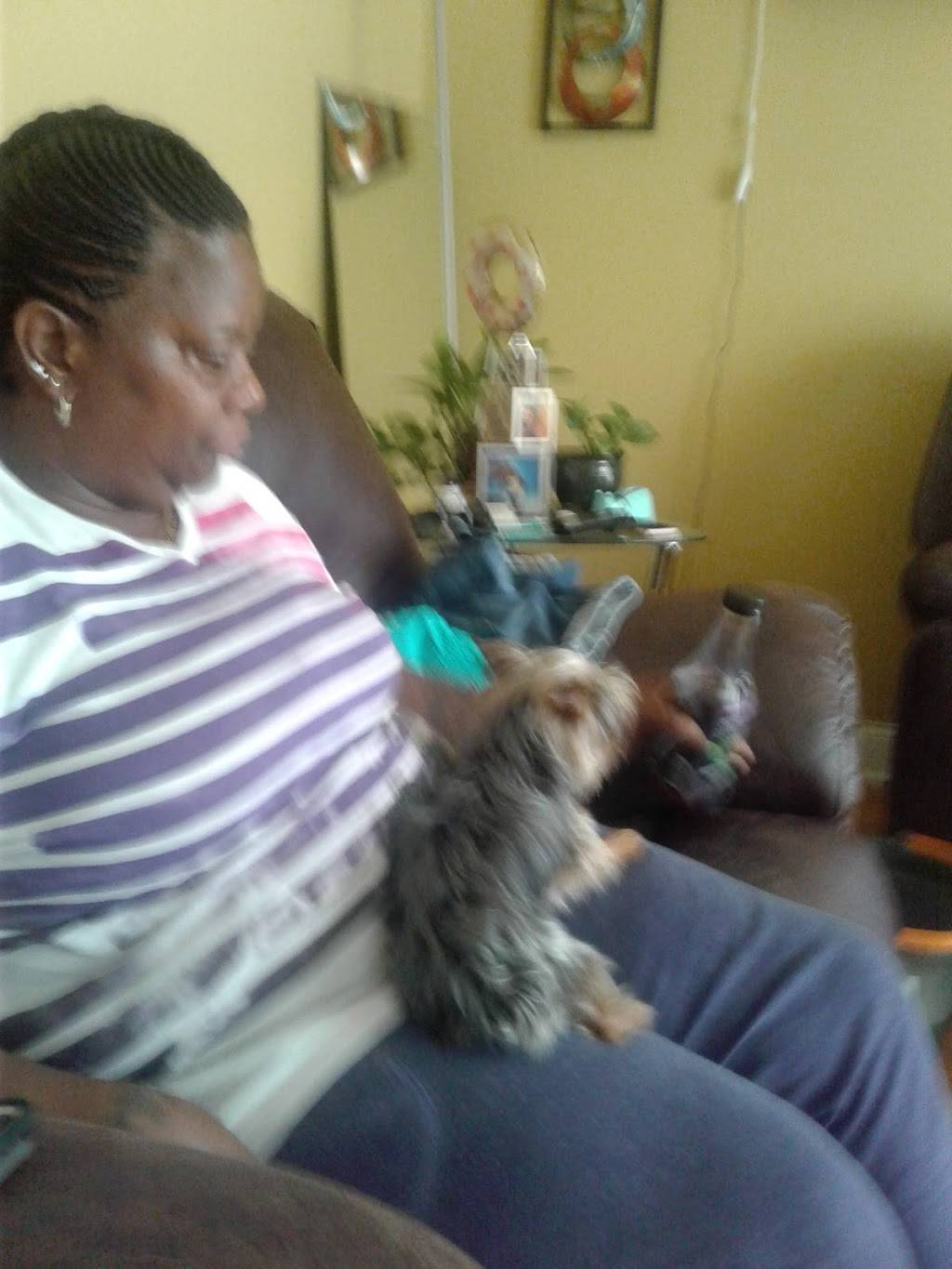 Churchs Chicken | restaurant | 200 E 103rd St, Chicago, IL 60628, USA | 7738210875 OR +1 773-821-0875