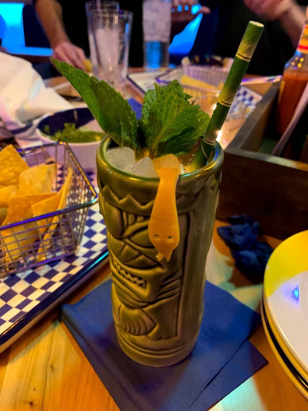 Longboards Taco and Tiki | restaurant | 302 Pearl St suite c, New Albany, IN 47150, USA | 8129247510 OR +1 812-924-7510