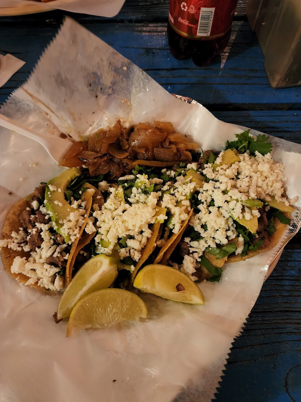 Antojitos Yolys Harlingen | restaurant | 703 N Ed Carey Dr, Harlingen, TX 78550, USA | 9564211048 OR +1 956-421-1048