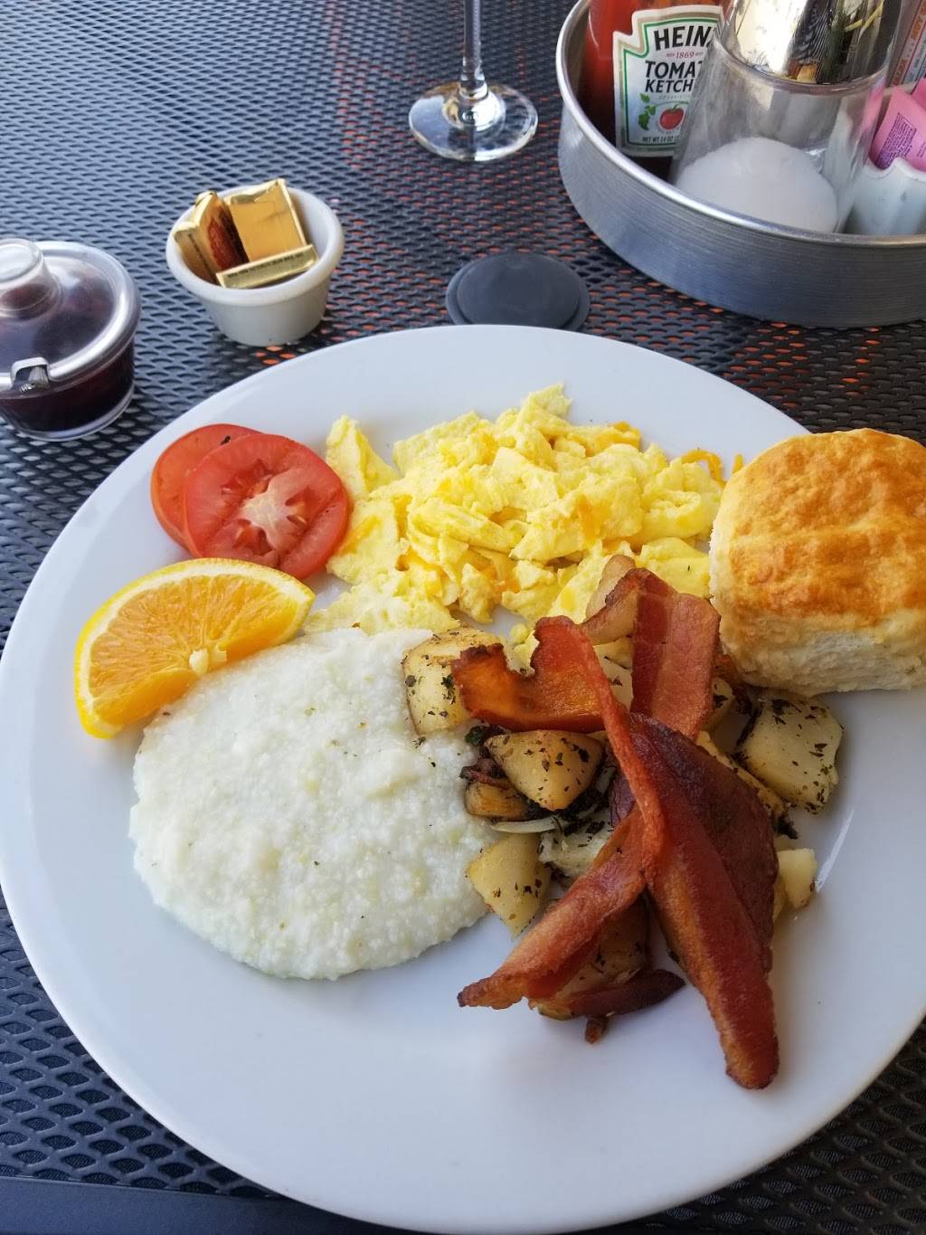 Blackberry Bistro | restaurant | 4240 Park Blvd, Oakland, CA 94602, USA | 5103361088 OR +1 510-336-1088