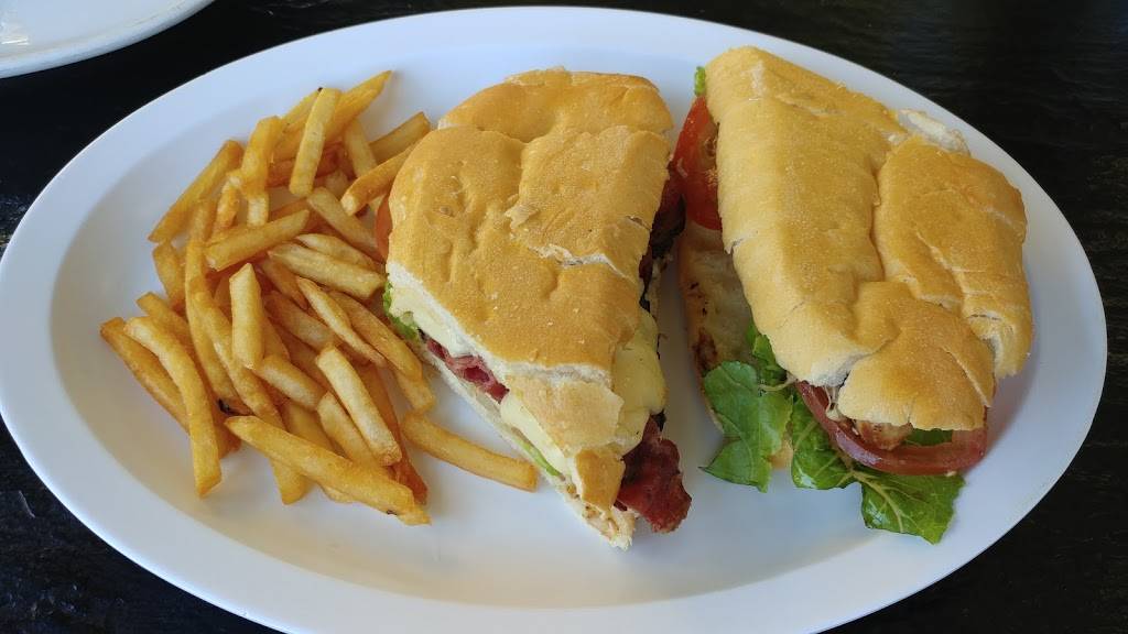 Reys Cuban Cafe | restaurant | 7800 S US Hwy 17 92 #194, Casselberry, FL 32730, USA | 4072602434 OR +1 407-260-2434