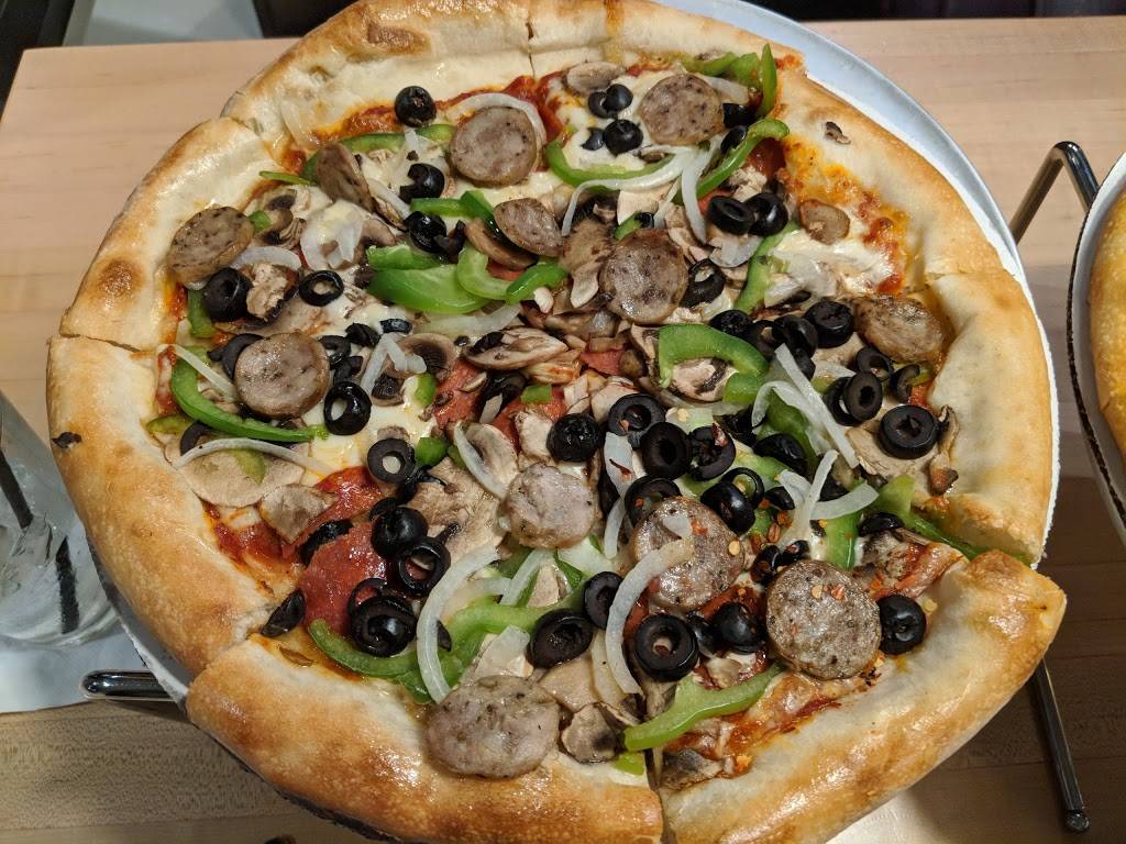 Deweys Pizza | meal takeaway | 3615 W 95th St, Overland Park, KS 66206, USA | 9132575311 OR +1 913-257-5311