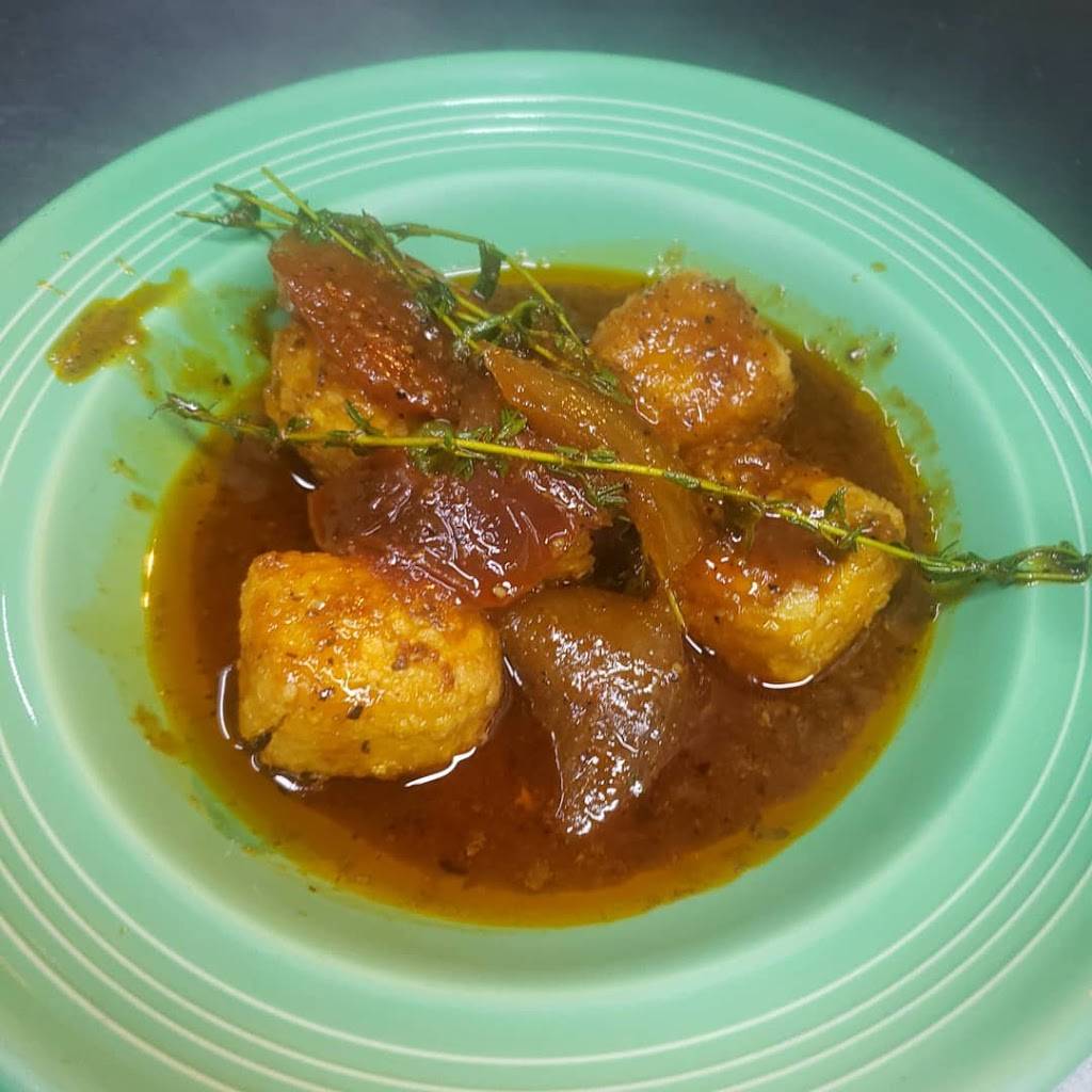 Reggae Shack Cafe | restaurant | 619 W University Ave, Gainesville, FL 32601, USA | 3523775464 OR +1 352-377-5464