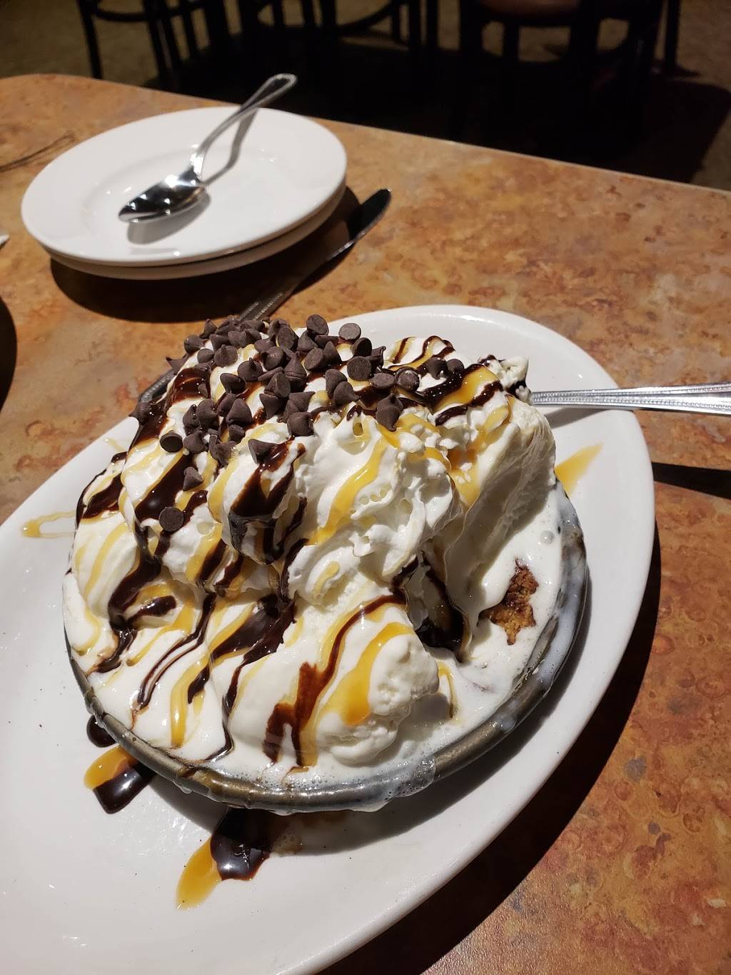 Marzonis | restaurant | 1830 E Pleasant Valley Blvd, Altoona, PA 16602, USA | 8142012358 OR +1 814-201-2358