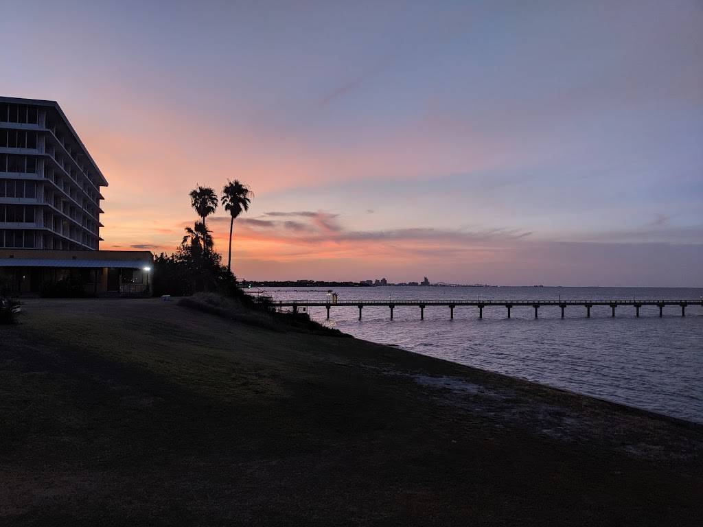 Yardarm Restaurant | restaurant | 4310 Ocean Dr, Corpus Christi, TX 78412, USA | 3618558157 OR +1 361-855-8157