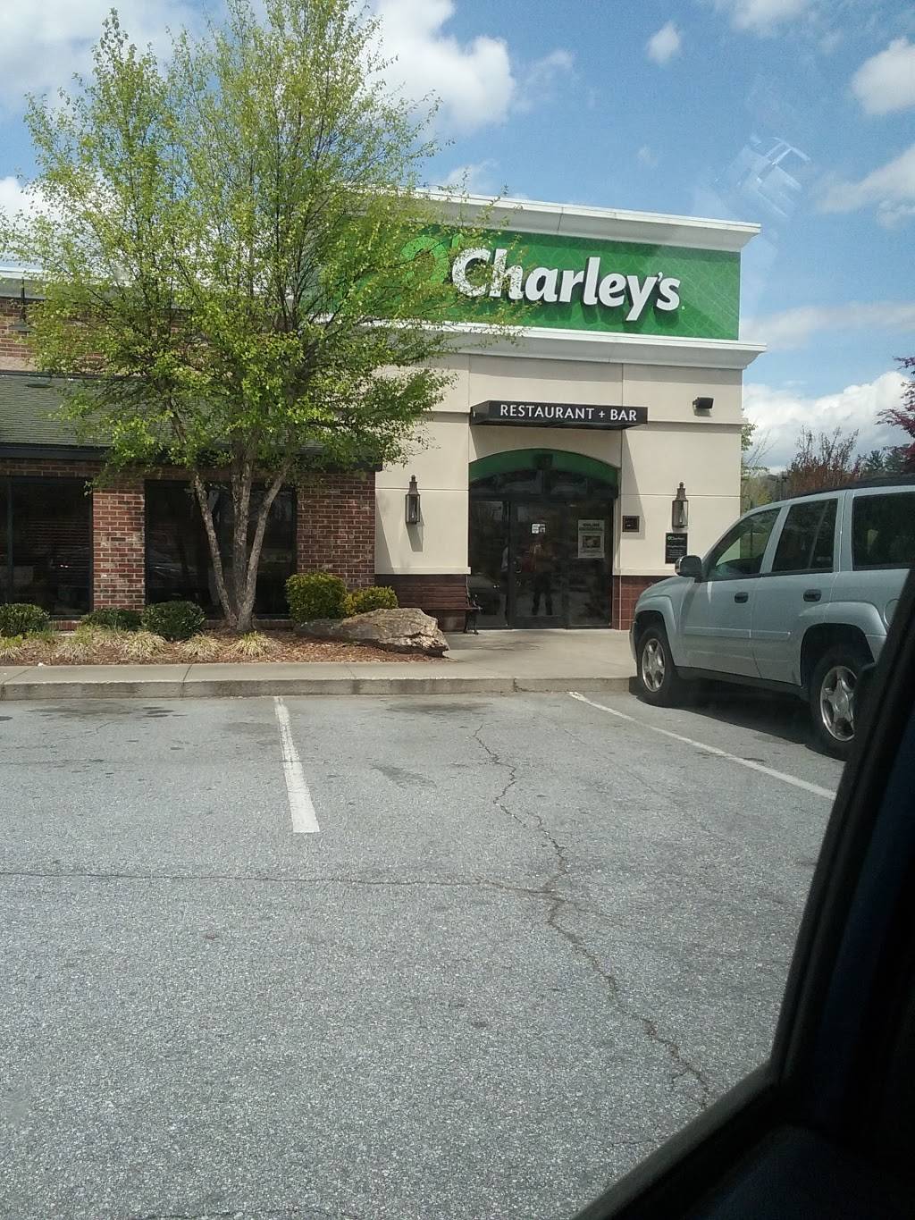 OCharley’s Restaurant & Bar | restaurant | 65 Highlands Square Dr, Hendersonville, NC 28792, USA | 8286924224 OR +1 828-692-4224