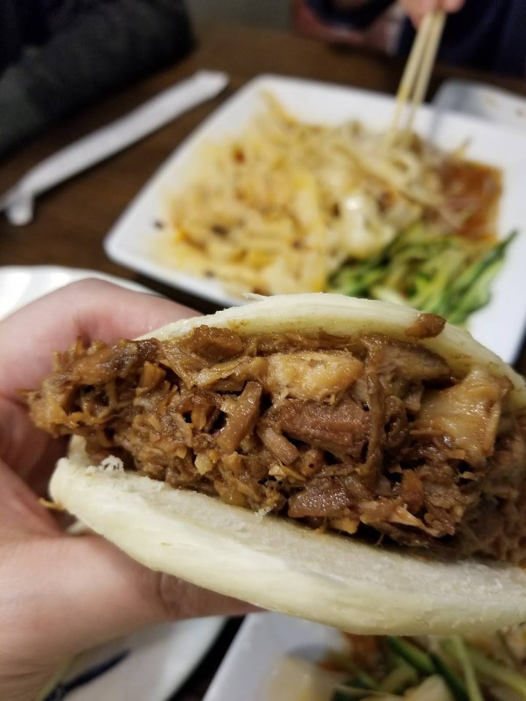 Qin West Noodle | restaurant | 727 N Broadway #111, Los Angeles, CA 90012, USA | 2136871063 OR +1 213-687-1063