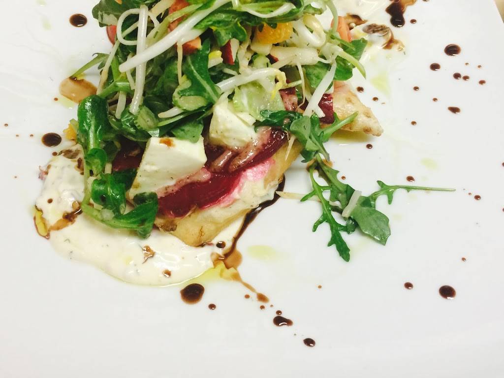 Recto-Verso Restaurant Traiteur | restaurant | 814 Chemin Pierre Péladeau, Sainte-Adèle, QC J8B 1Z4, Canada | 4502299555 OR +1 450-229-9555