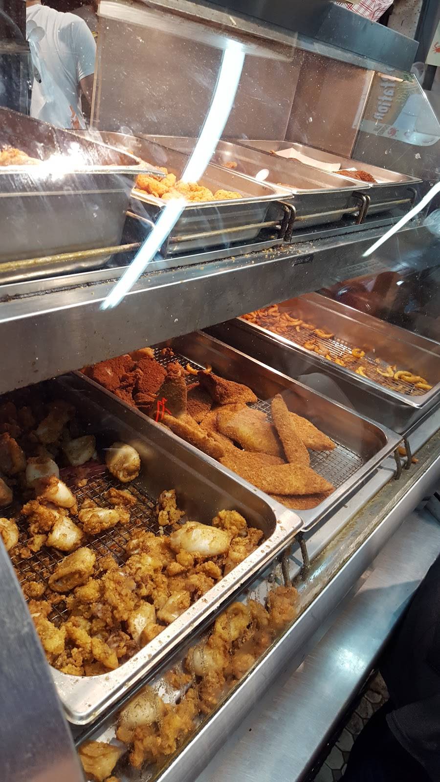 Crab Station | restaurant | 2803 Taylor St, San Francisco, CA 94101, USA | 4154748796 OR +1 415-474-8796