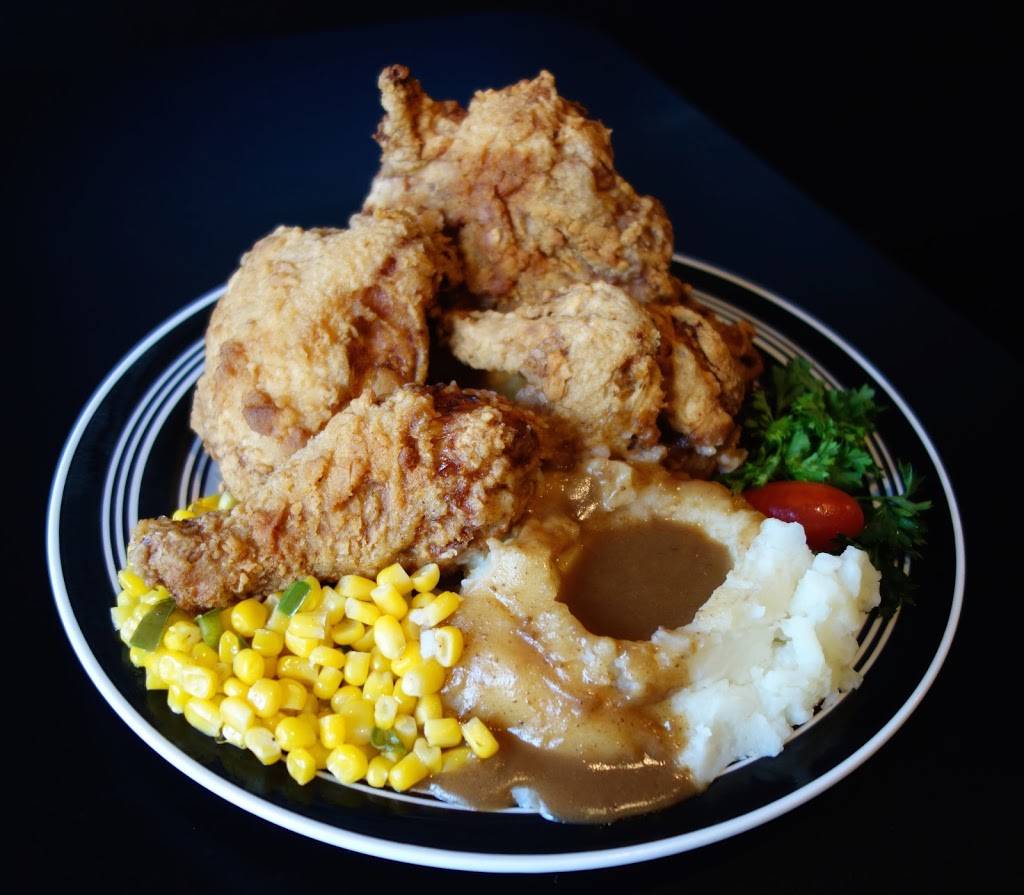 K Cs Clubhouse | restaurant | W3731 Club House Dr, Lake Geneva, WI 53147, USA | 2622035320 OR +1 262-203-5320