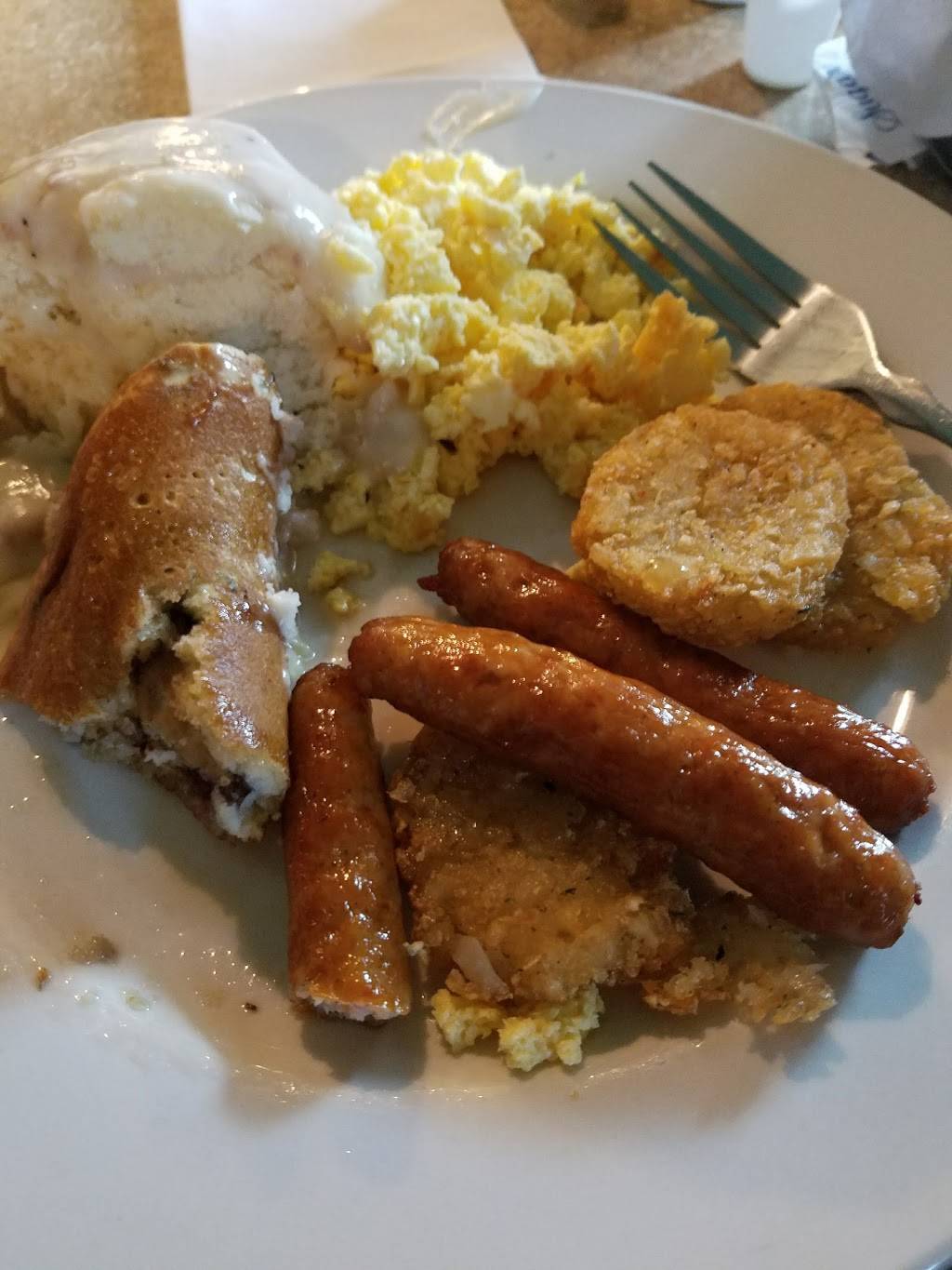 Family Tradition Restaurant | restaurant | 531 S Main St, Harrisville, PA 16038, USA | 7247352070 OR +1 724-735-2070