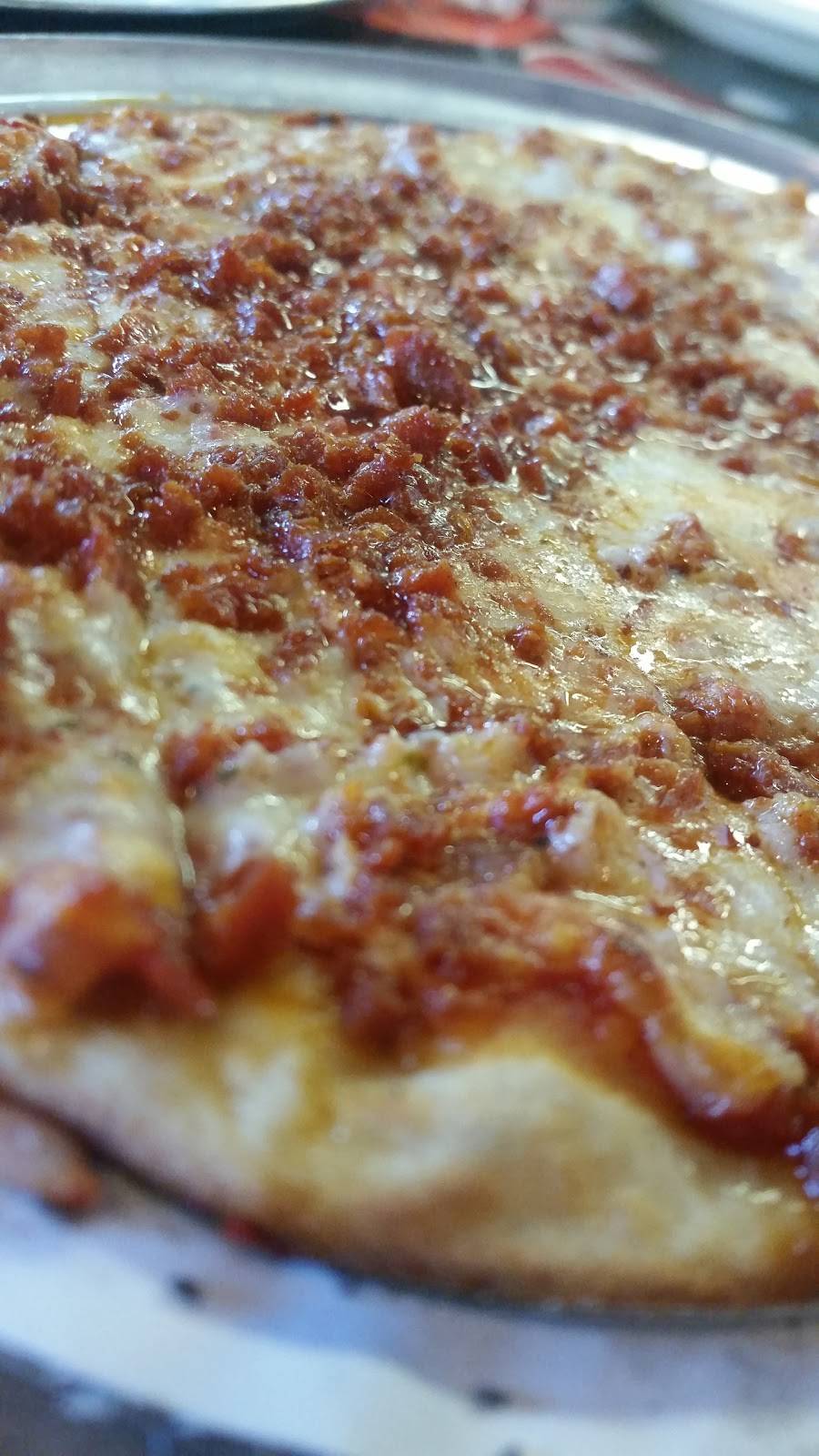 Pizza King | restaurant | 7777 IN-66, Newburgh, IN 47630, USA | 8128533368 OR +1 812-853-3368