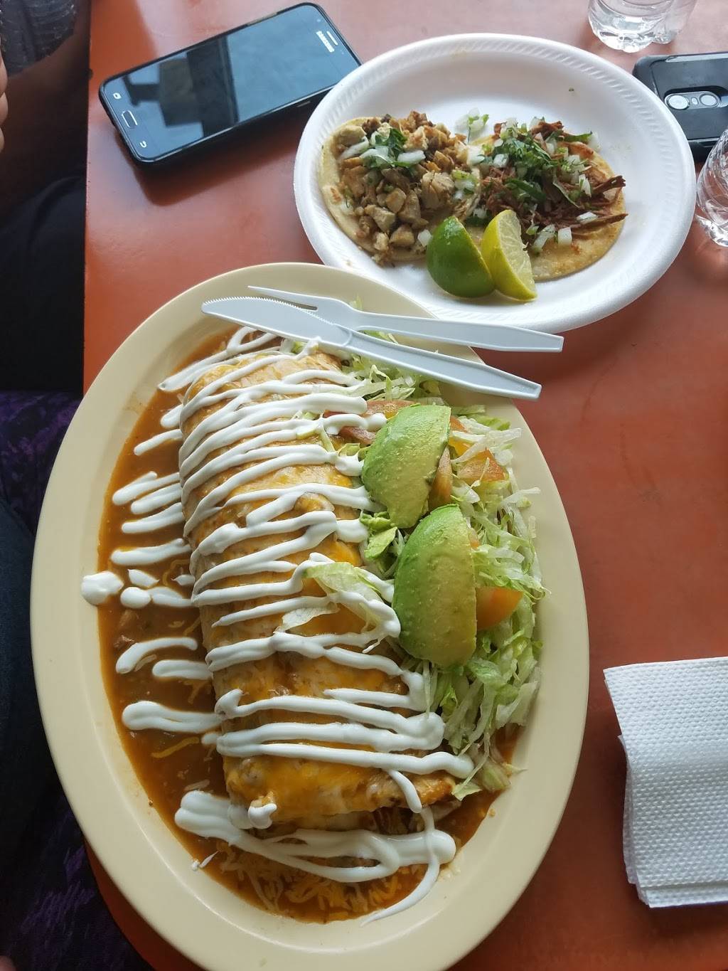 Los Gallitos | restaurant | 7255 E 72nd Ave, Commerce City, CO 80022, USA | 7203534567 OR +1 720-353-4567