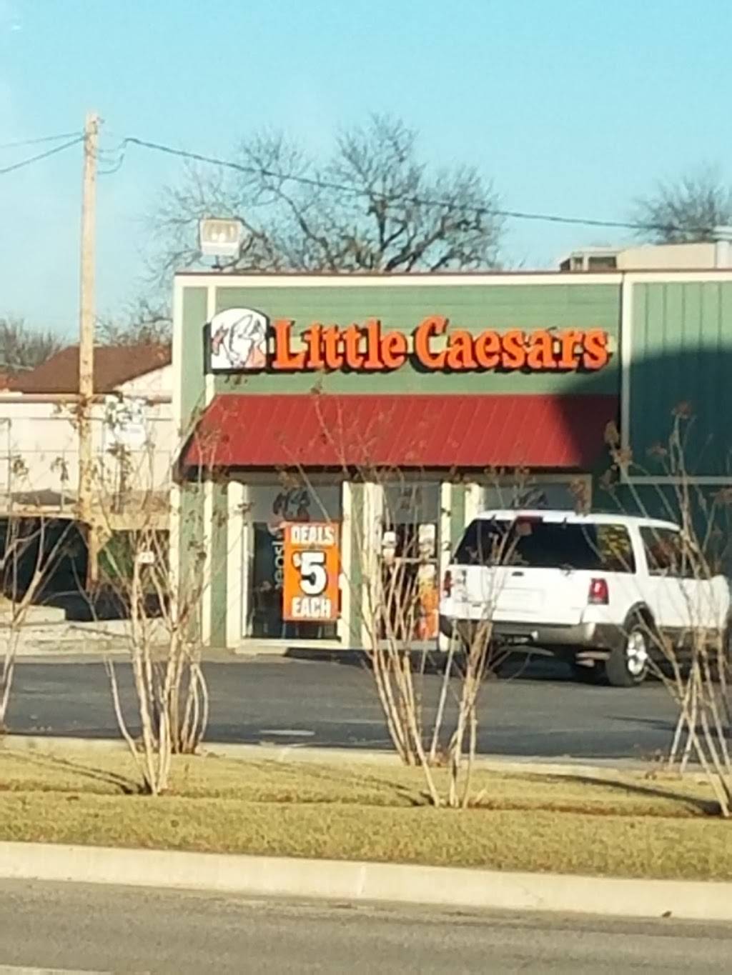 Little Caesars Pizza | meal takeaway | 2400 N, Main St, Choctaw, OK 73020, USA | 4053902400 OR +1 405-390-2400