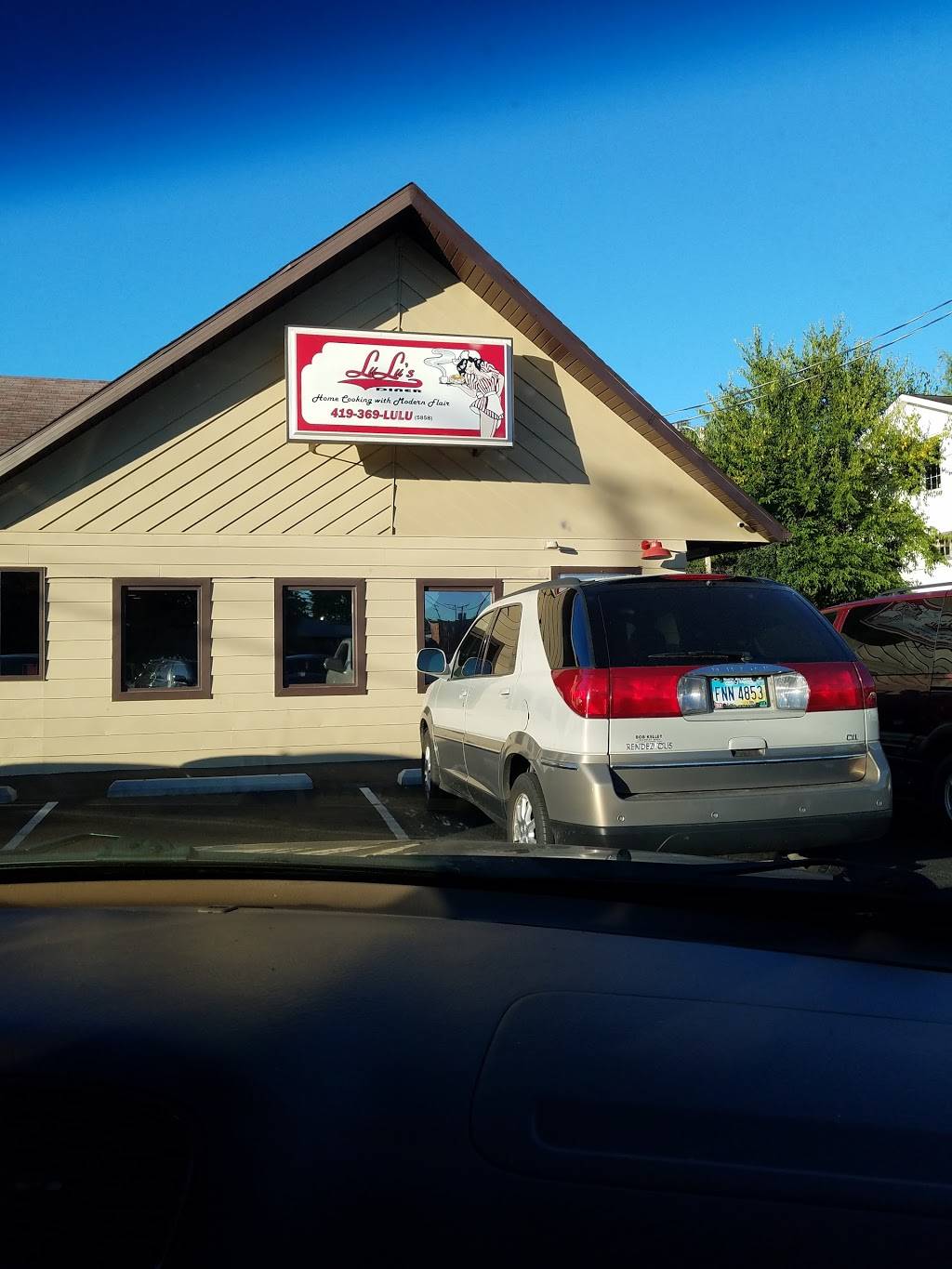 Lulus Diner | cafe | 114 E College Ave, Bluffton, OH 45817, USA | 4193695858 OR +1 419-369-5858