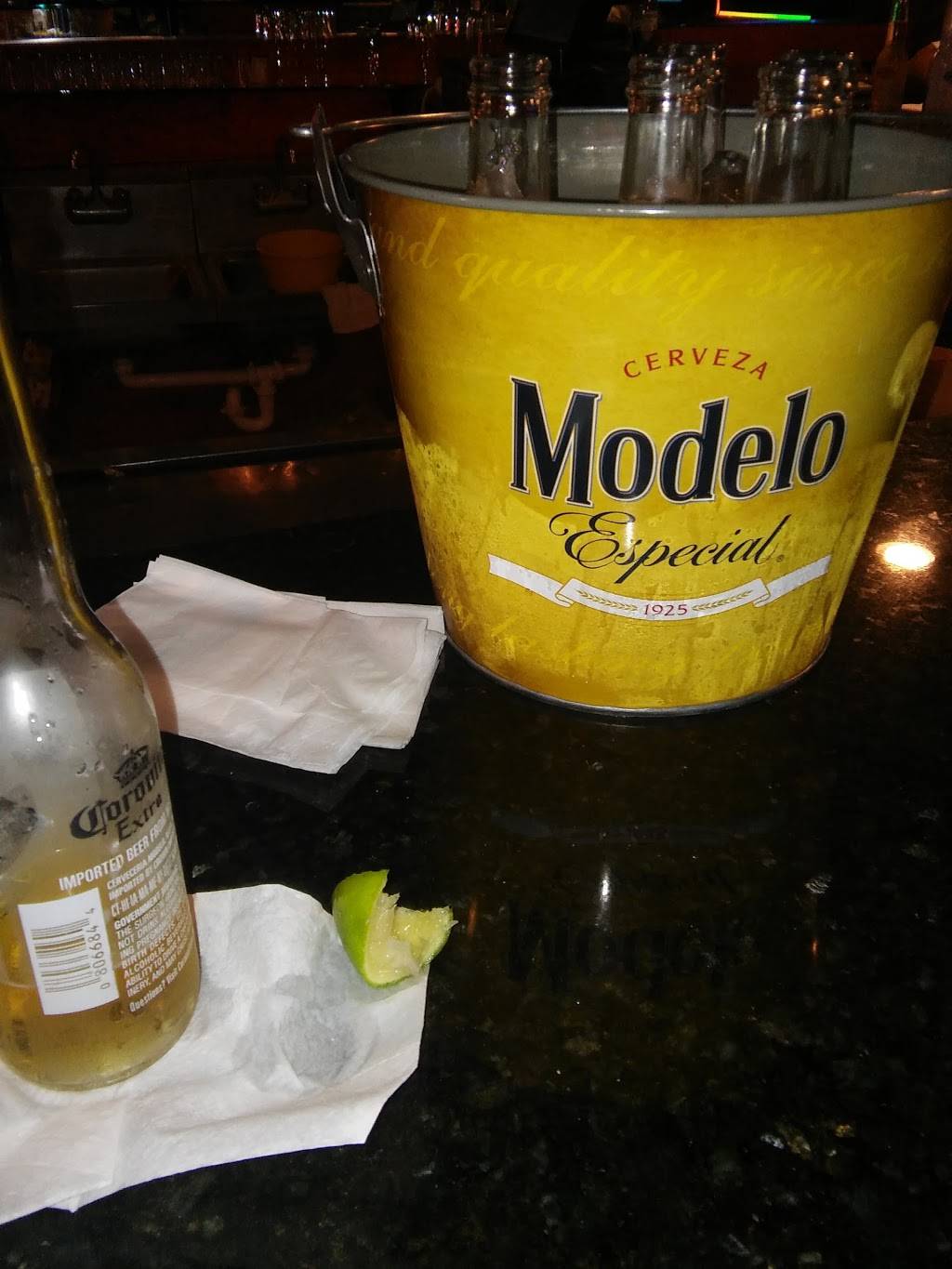 La Morenita | restaurant | 9558 E Montview Blvd, Aurora, CO 80010, USA | 3033260663 OR +1 303-326-0663