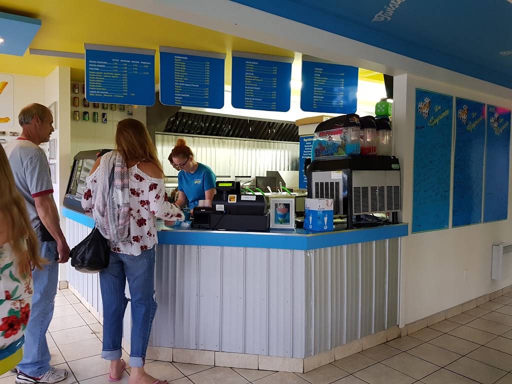 Casse Croûte Le Twister | restaurant | 180 Montée de la Source, Cantley, QC J8V 3J2, Canada | 8193608522 OR +1 819-360-8522