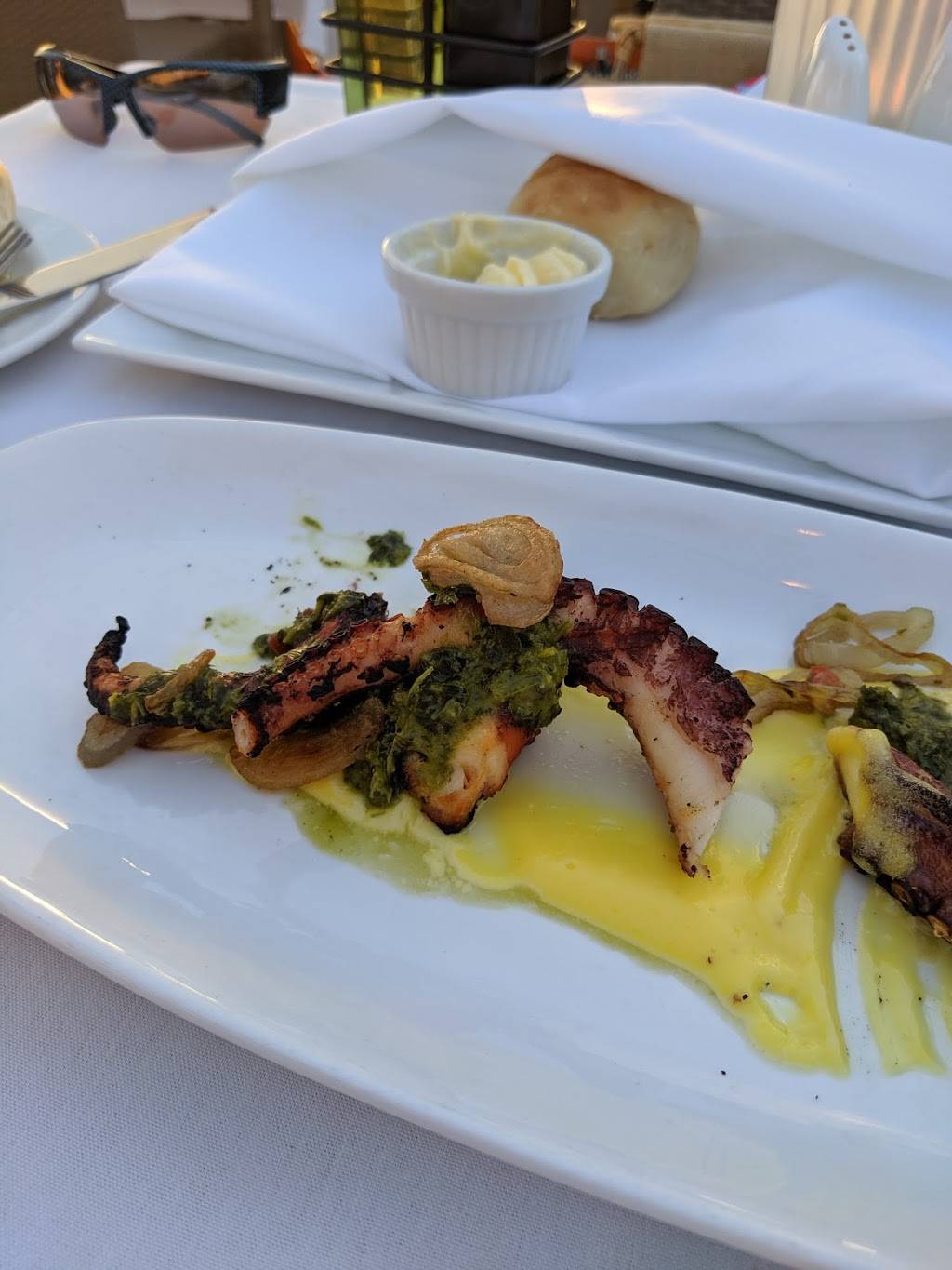 HBs on the Gulf at The Naples Beach Hotel | restaurant | 851 Gulf Shore Blvd N, Naples, FL 34102, USA | 2394354347 OR +1 239-435-4347