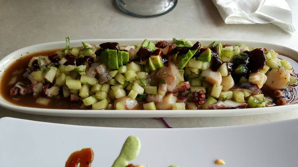 VIX Seafood & Sushi | restaurant | 7588 Monterey Rd, Gilroy, CA 95020, USA | 4086486797 OR +1 408-648-6797