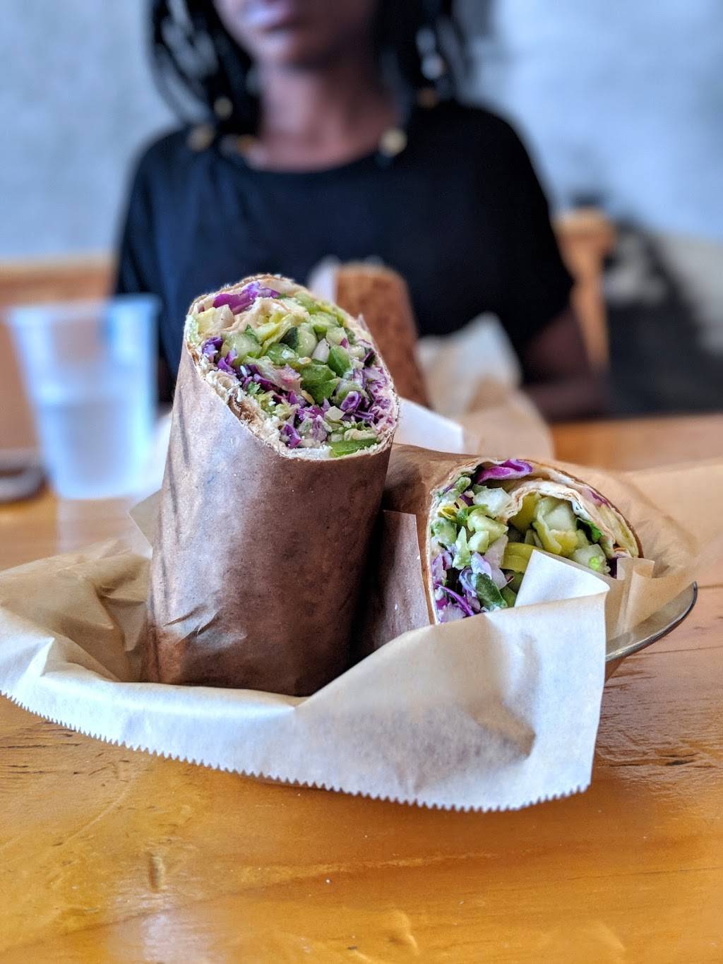 Spitz - Studio City | restaurant | 3737 Cahuenga Blvd, Los Angeles, CA 91604, USA | 8187550400 OR +1 818-755-0400