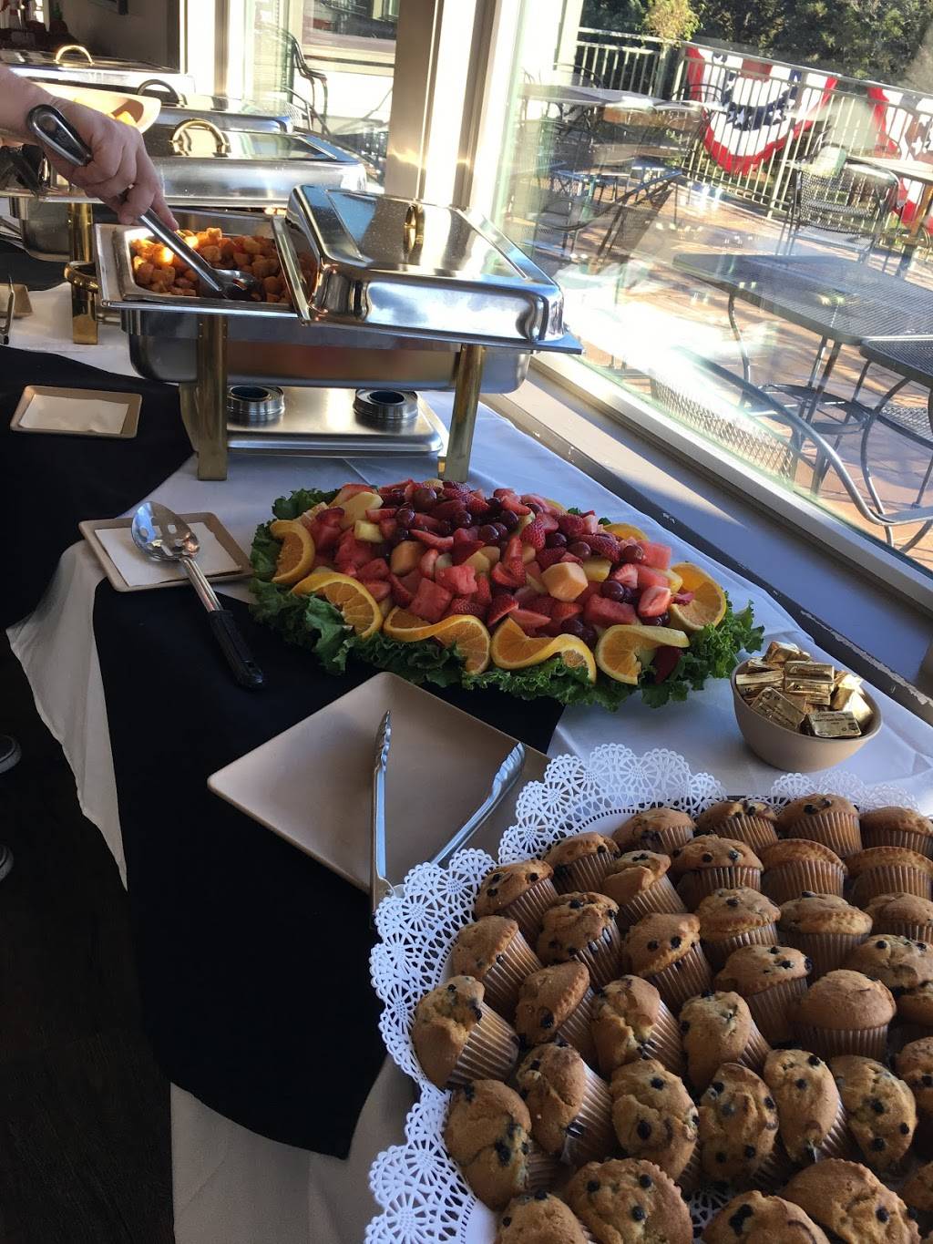 The Greenery Sports Bar & Grill | restaurant | 1551 Marchbanks Dr, Walnut Creek, CA 94598, USA | 9259371270 OR +1 925-937-1270