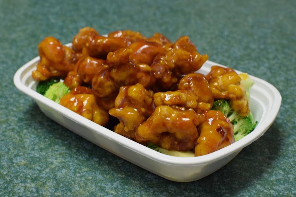 New China | restaurant | 620 N Main St, OFallon, MO 63366, USA | 6362810388 OR +1 636-281-0388