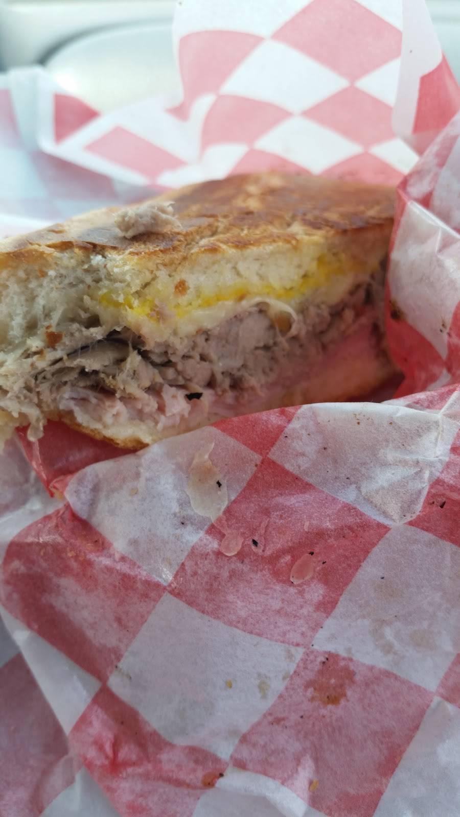 Country Girls Espresso | cafe | 3650 E Sunshine St, Springfield, MO 65804, USA | 4178877777 OR +1 417-887-7777