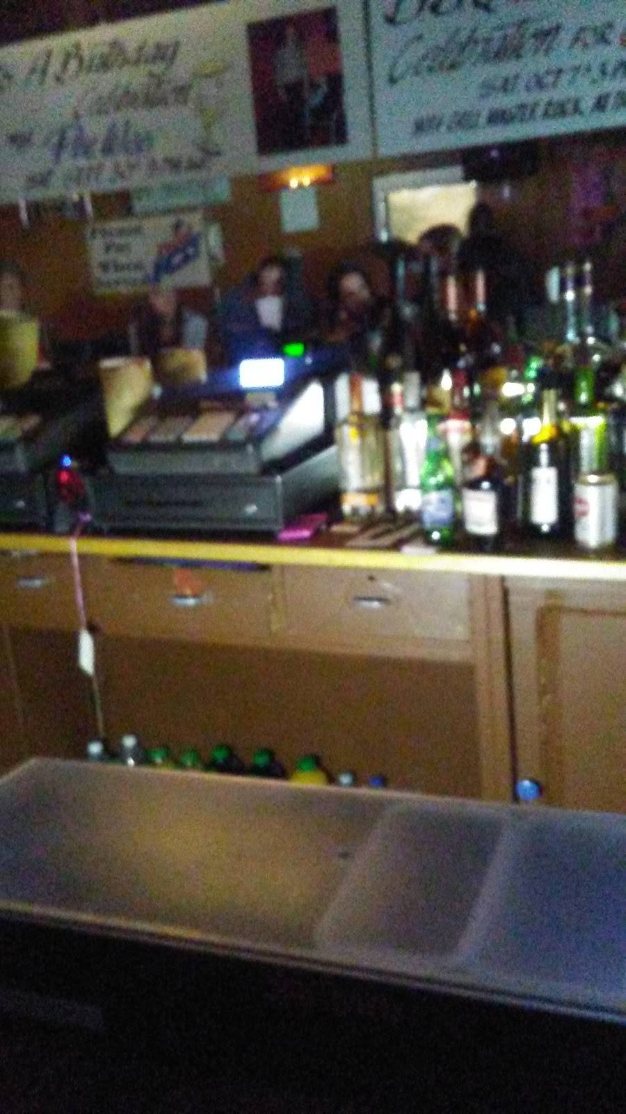 The Winston Lounge | restaurant | 2343 E Monument St, Baltimore, MD 21205, USA | 4107321008 OR +1 410-732-1008