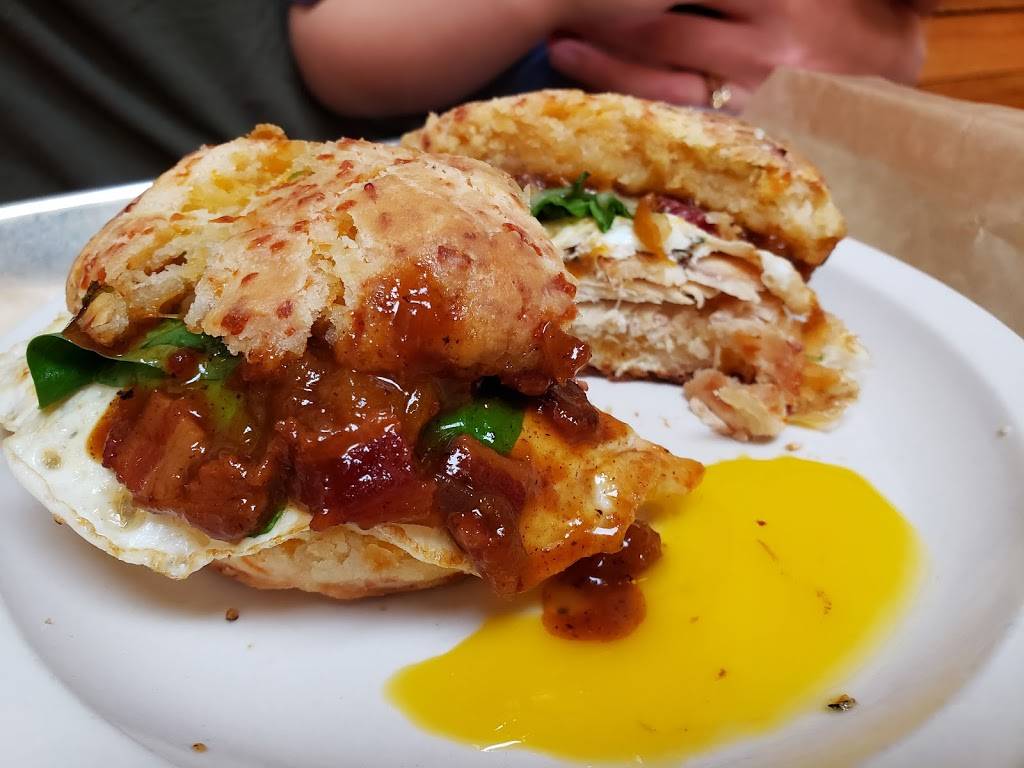 Heirloom Bakery & Hearth | bakery | 401 E 63rd St, Kansas City, MO 64110, USA | 8164927259 OR +1 816-492-7259