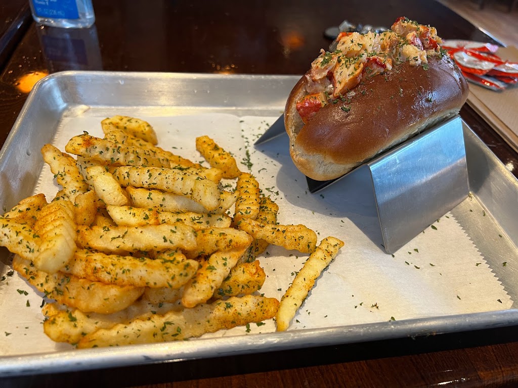 BK Lobster Park Slope | restaurant | 494 4th Ave, Brooklyn, NY 11215, USA | 3472278212 OR +1 347-227-8212