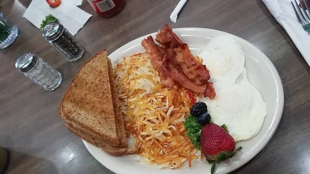 Joes Coney Island | restaurant | 3900 W Houghton Lake Dr, Houghton Lake, MI 48629, USA | 9893665568 OR +1 989-366-5568