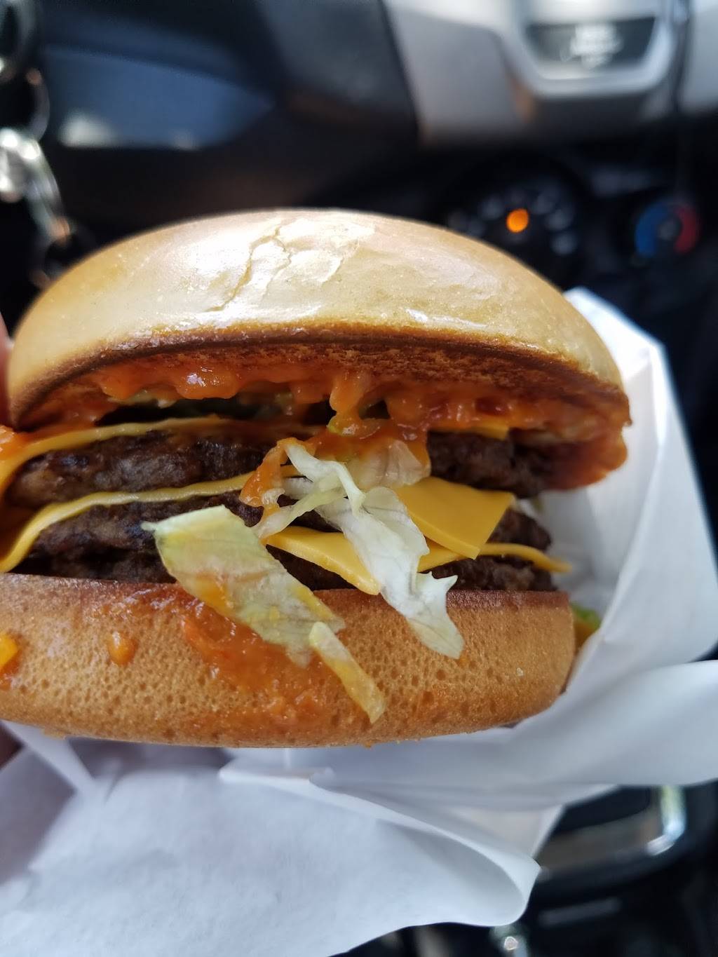 Jack in the Box | restaurant | 3110 W Dallas St, Houston, TX 77019, USA | 7139429524 OR +1 713-942-9524