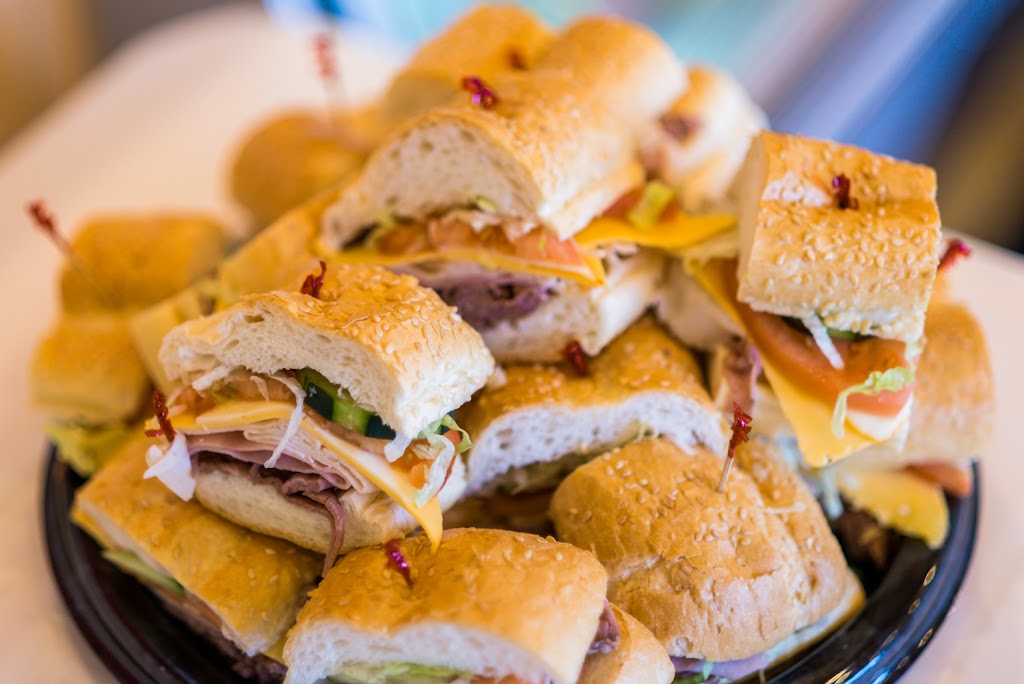 Unbeatable Eatables | restaurant | 1744 E 55th St, Chicago, IL 60615, USA | 7736755500 OR +1 773-675-5500