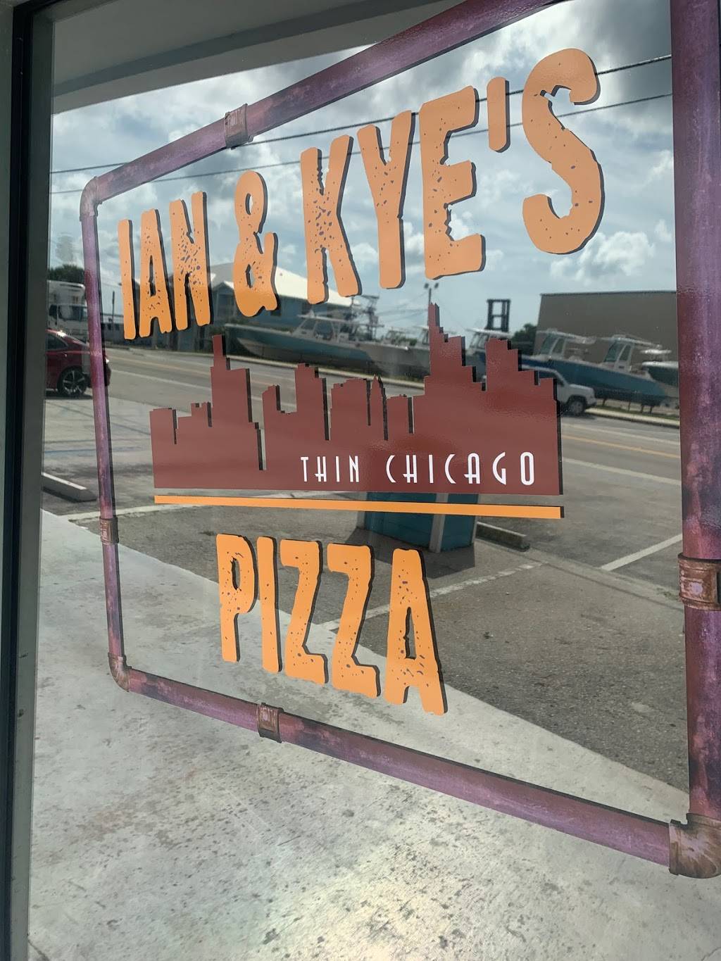 Ian & Kyes Pizza | restaurant | 3310 NE Indian River Dr, Jensen Beach, FL 34957, USA | 7723345074 OR +1 772-334-5074