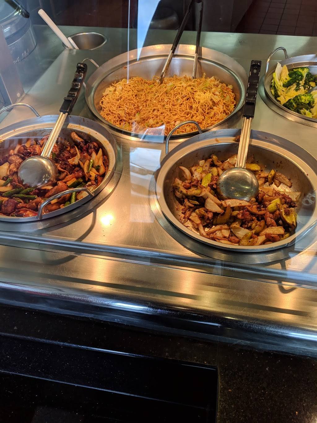 Panda Express | meal takeaway | 1933 N Dinuba Blvd, Visalia, CA 93291, USA | 5596240683 OR +1 559-624-0683