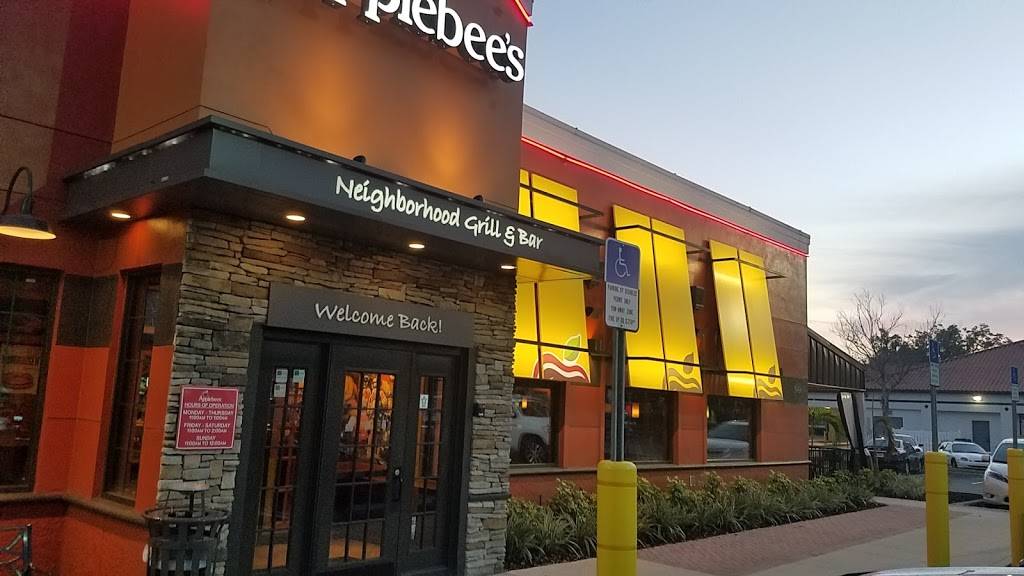 Applebees Grill + Bar | restaurant | 5490 Clark Rd, Sarasota, FL 34233, USA | 9419252595 OR +1 941-925-2595