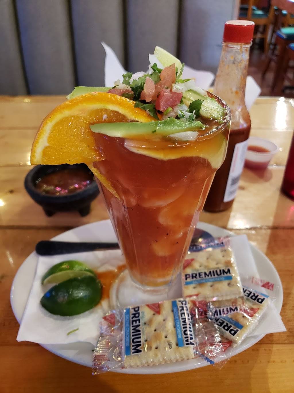 Guadalajara Mariscos Mexican | restaurant | 1004 E Division St, Arlington, TX 76011, USA | 8172990357 OR +1 817-299-0357