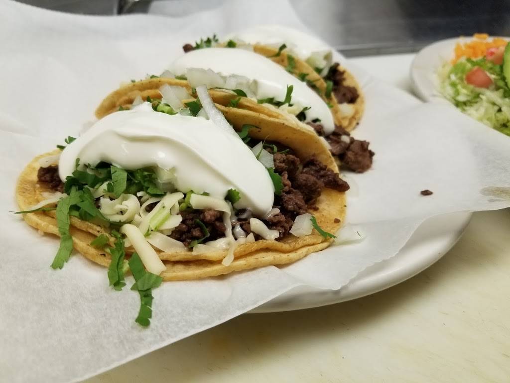 Fat Burrito #2 | restaurant | 2128 45th St, Highland, IN 46322, USA | 2195138027 OR +1 219-513-8027