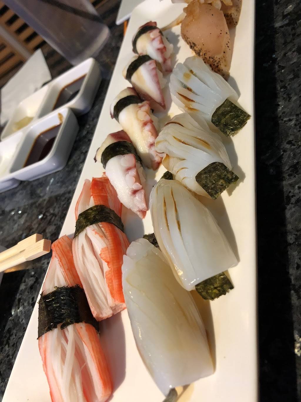 Hello Sushi | restaurant | 1301 S Harbor Blvd, Fullerton, CA 92832, USA | 7147386946 OR +1 714-738-6946