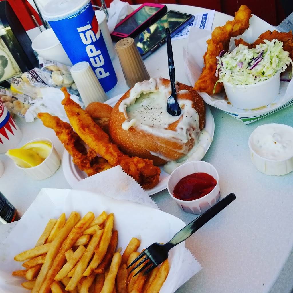 Harbor Fish & Chips | restaurant | 276 Harbor Dr, Oceanside, CA 92054, USA | 7607224977 OR +1 760-722-4977