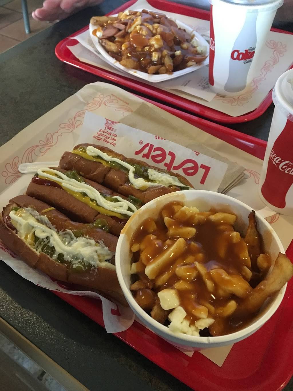 Lesters Deli Express | restaurant | 222 Montée de Liesse, Saint-Laurent, QC H4T 1N8, Canada | 5147371114 OR +1 514-737-1114