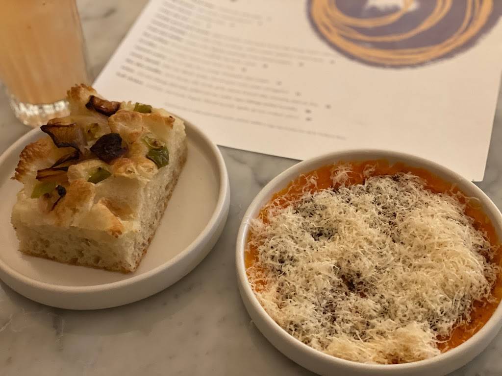 Mundano | restaurant | 1935 N Lincoln Park W, Chicago, IL 60614, USA | 7733127040 OR +1 773-312-7040