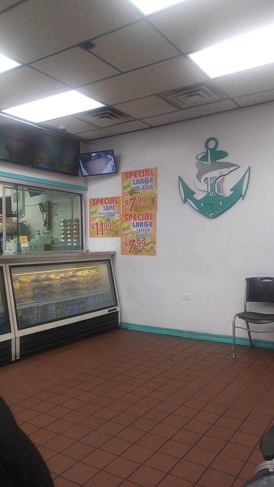 Sharks Fish & Chicken | restaurant | 1870 Sibley Blvd, Calumet City, IL 60409, USA | 7087303474 OR +1 708-730-3474