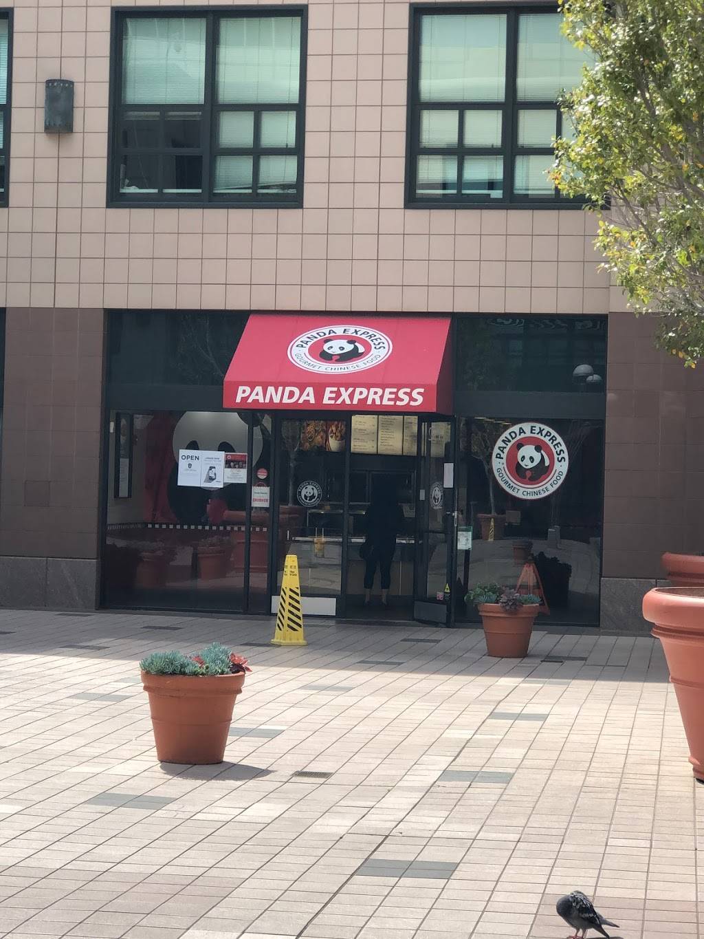 Panda Express | restaurant | 500 12th St b132, Oakland, CA 94607, USA | 5102512269 OR +1 510-251-2269