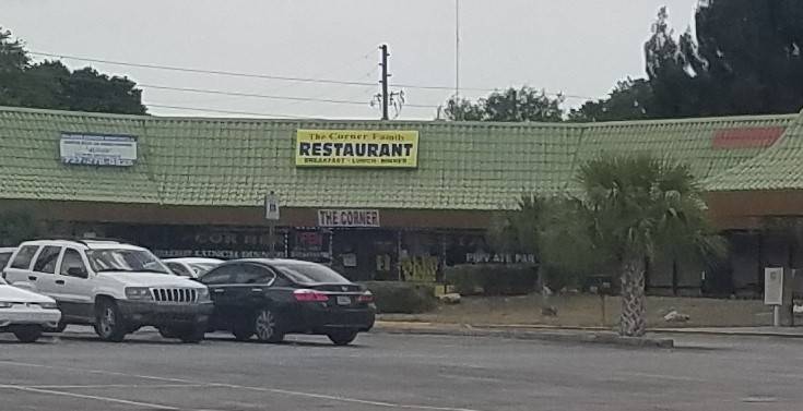 The Corner Family Restaurant | restaurant | 3525 Universal Plaza, New Port Richey, FL 34652, USA | 7278471400 OR +1 727-847-1400