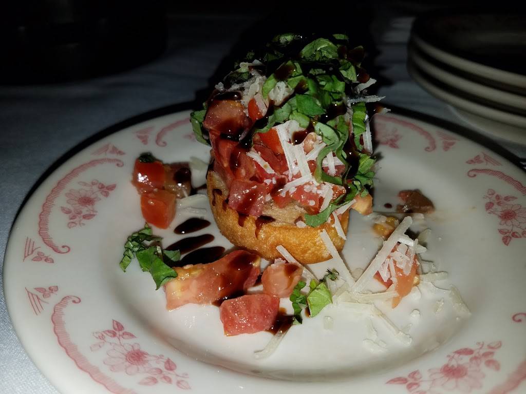 Maggianos Little Italy | restaurant | 6100 Topanga Canyon Blvd, Woodland Hills, CA 91367, USA | 8188873777 OR +1 818-887-3777