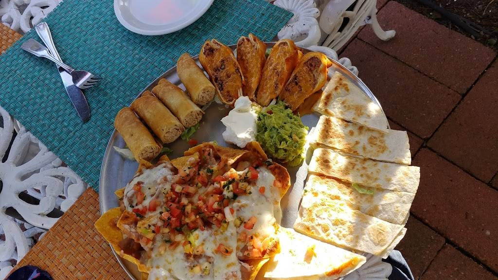 Las Guitarras Restaurant | restaurant | 1017 Reichert Ave, Novato, CA 94945, USA | 4158923171 OR +1 415-892-3171