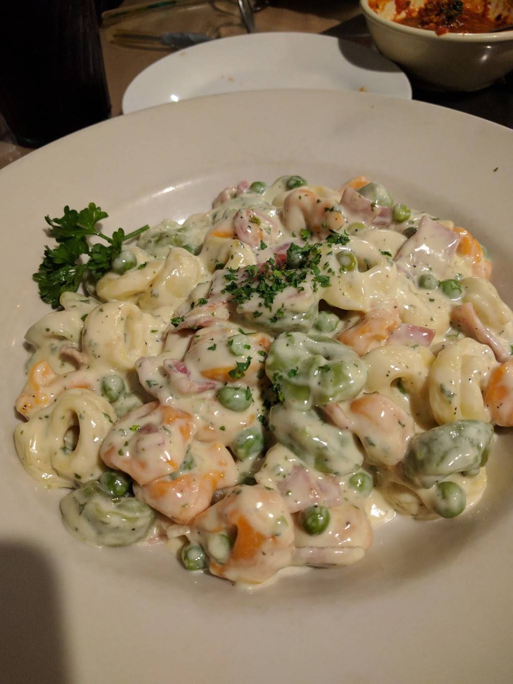 Alfornos Italian Kitchen | restaurant | 2260 Morriss Rd, Flower Mound, TX 75028, USA | 9723551709 OR +1 972-355-1709