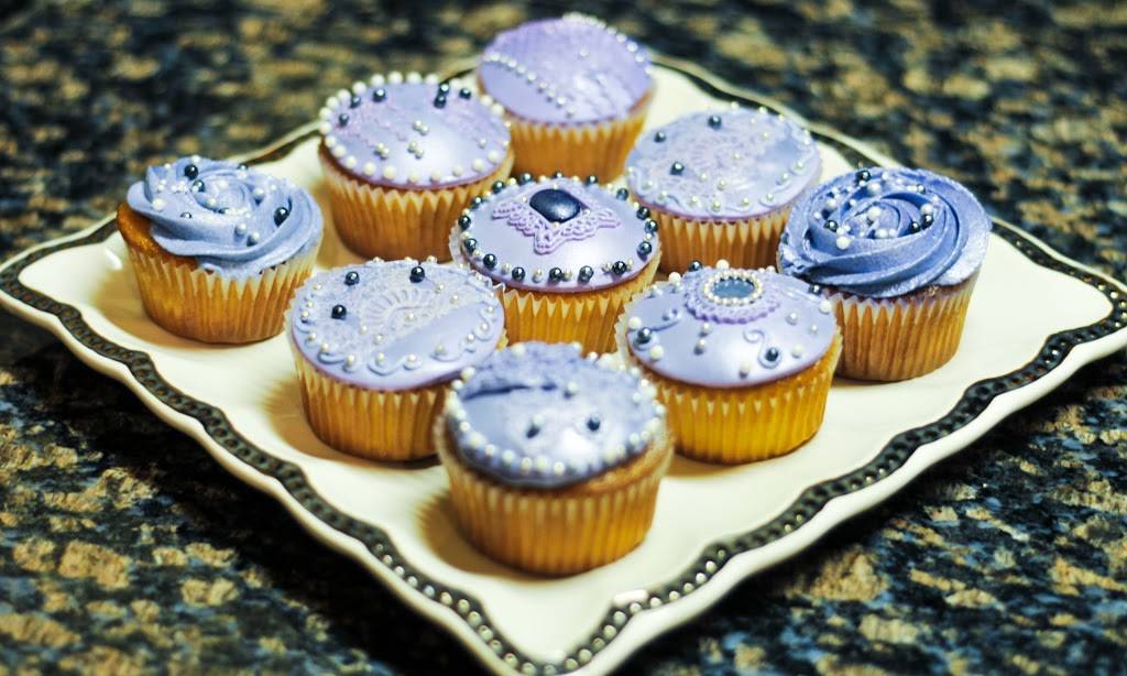 Icings R us | bakery | 2672 Windsor Hill Dr, Windermere, FL 34786, USA | 4075308940 OR +1 407-530-8940