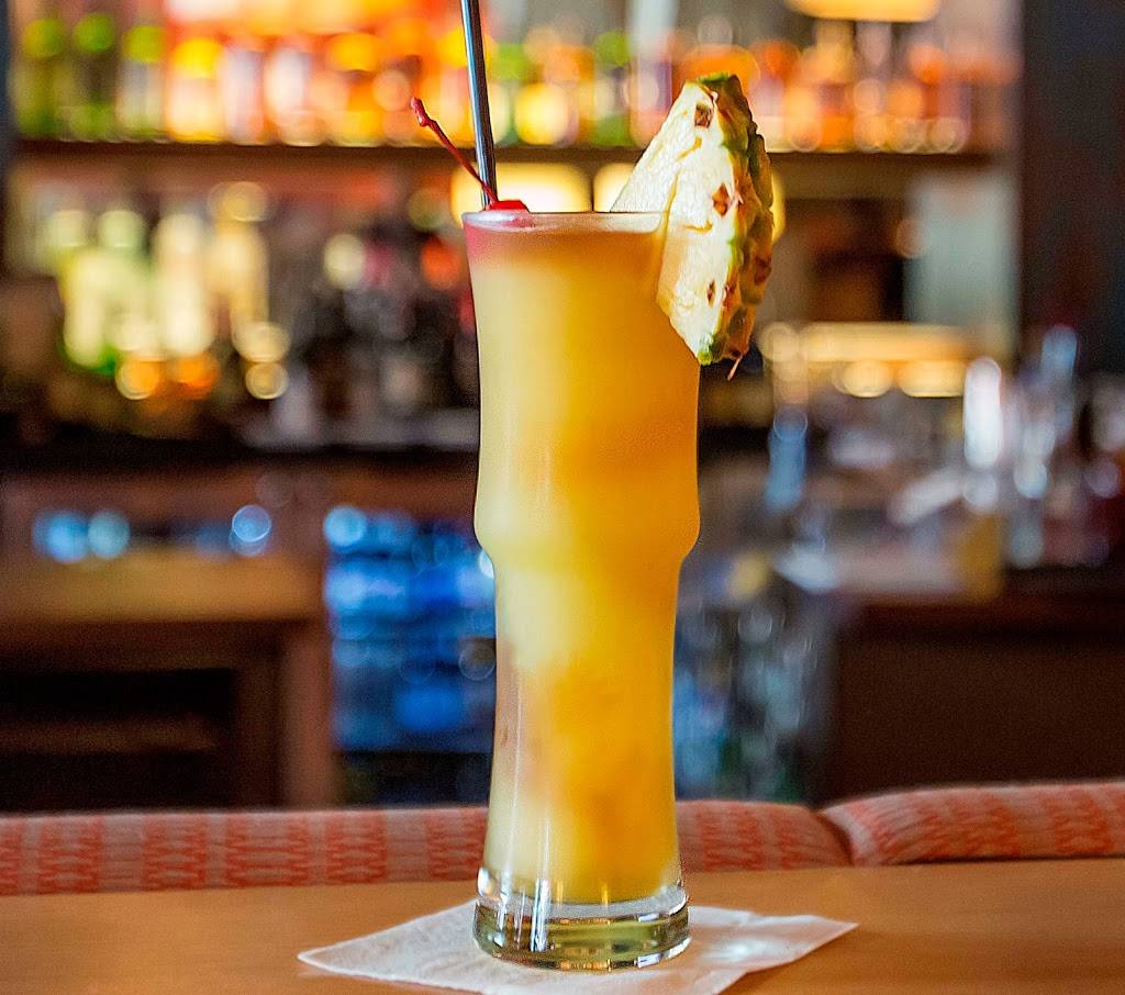 Ling & Louies Asian Bar and Grill | restaurant | 5040 W Wildhorse Pass Blvd, Chandler, AZ 85226, USA | 5207967281 OR +1 520-796-7281